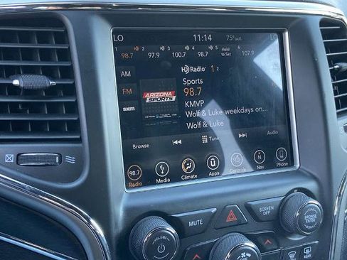 Used 2018 Jeep Grand Cherokee Limited w/ Luxury Group II image 9