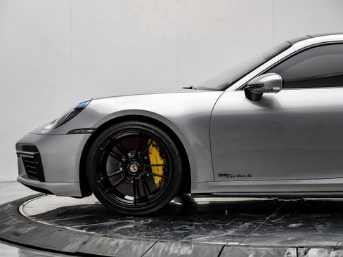 Used 2021 Porsche 911 Turbo S image 10