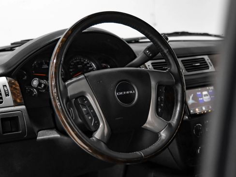 Used 2013 GMC Yukon Denali image 19