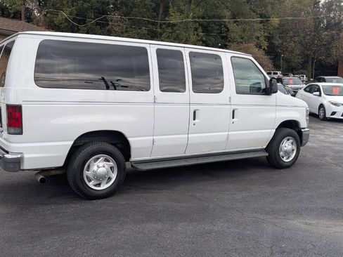 Used 2011 Ford E-350 and Econoline 350 XLT image 6