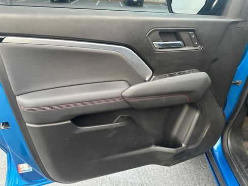 Used 2023 Chevrolet Colorado Z71 w/ Z71 Convenience Package 2 image 10