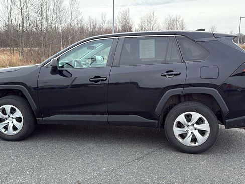 Used 2023 Toyota RAV4 LE image 12