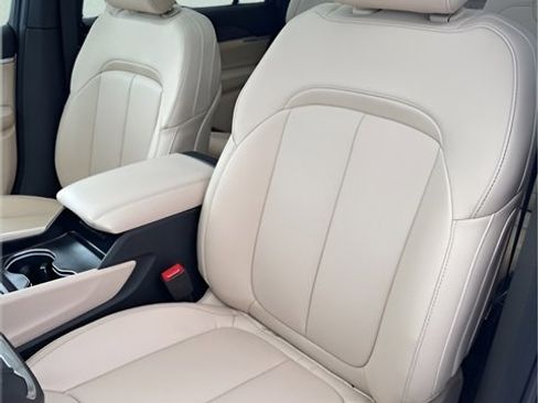 New 2025 Jeep Grand Cherokee L Limited w/ Luxury Tech Group II image 22