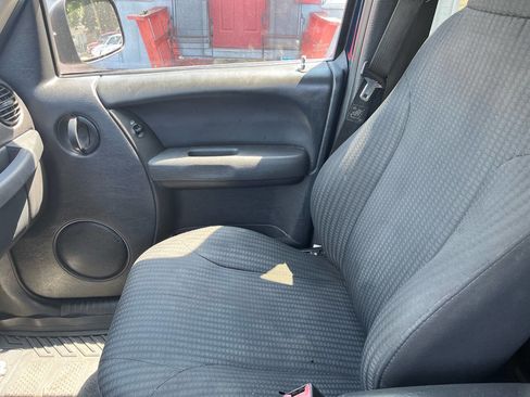 Used 2004 Jeep Liberty Sport w/ PWR Convenience Group image 16