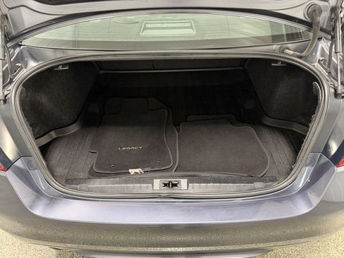 Used 2017 Subaru Legacy 2.5i Limited image 9