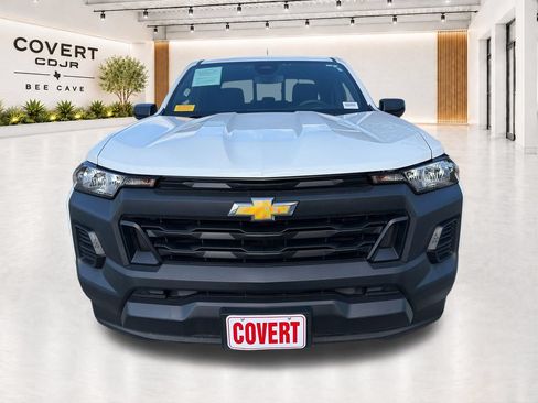Used 2024 Chevrolet Colorado W/T RWD image 3