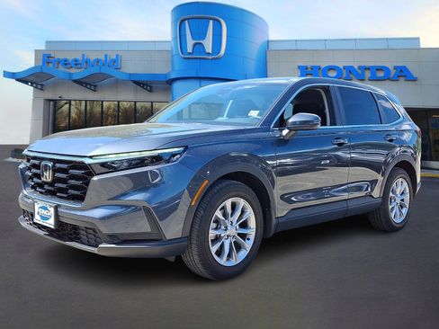 Used 2023 Honda CR-V EX image 3