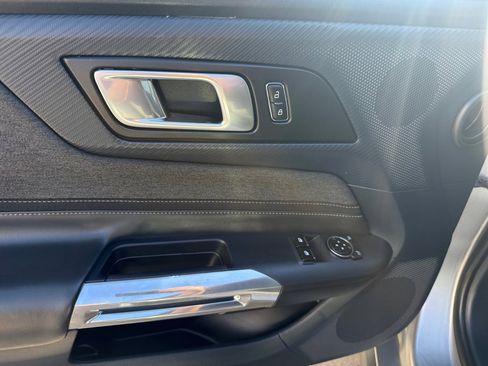 Used 2024 Ford Mustang Coupe image 13