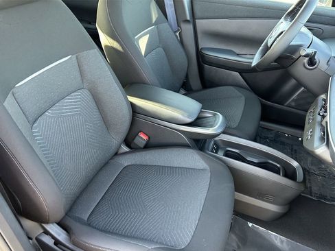 New 2026 Nissan Leaf FWD image 11