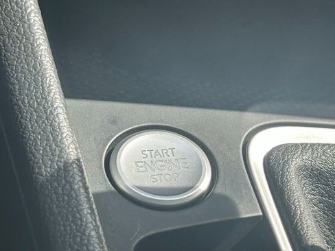 Used 2023 Volkswagen Jetta SEL FWD image 58