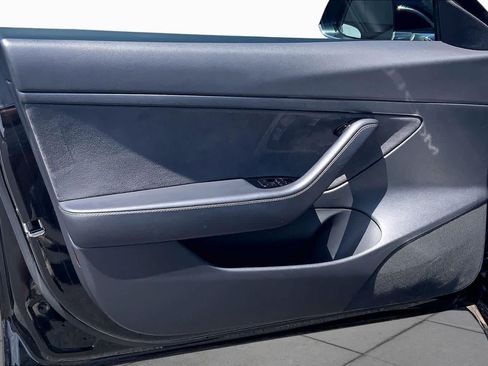 Used 2020 Tesla Model 3 Standard Range RWD image 21