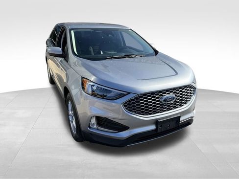 Used 2024 Ford Edge SEL w/ Convenience Package AWD/4WD image 2