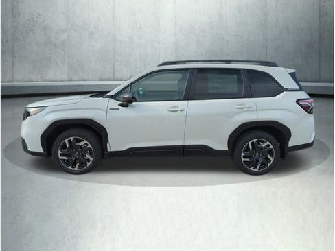 New 2025 Subaru Forester Premium image 2