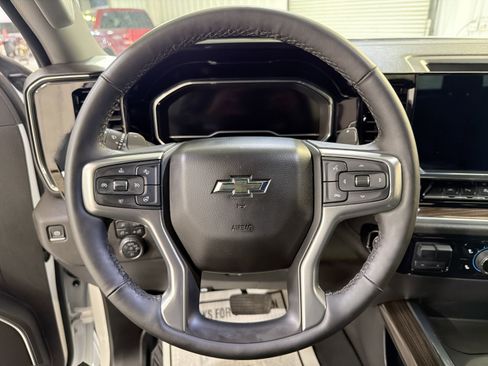 Used 2025 Chevrolet Silverado 1500 RST image 13