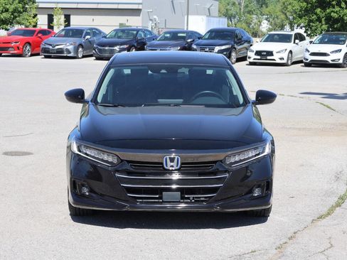 Used 2021 Honda Accord EX-L image 2
