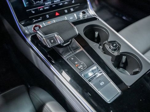 Used 2023 Audi S6 Prestige image 55