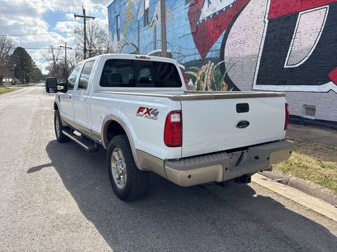 Used 2010 Ford F250 image 4