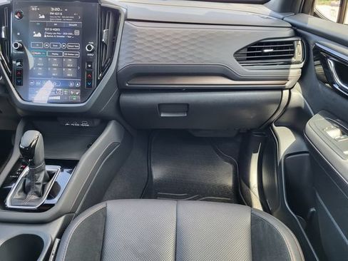 Used 2025 Subaru Forester Touring AWD/4WD image 27