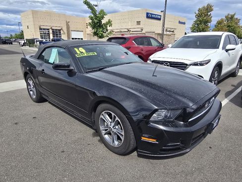 Used 2014 Ford Mustang Premium RWD image 18