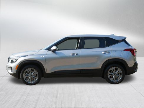 Certified 2024 Kia Seltos LX AWD/4WD image 4