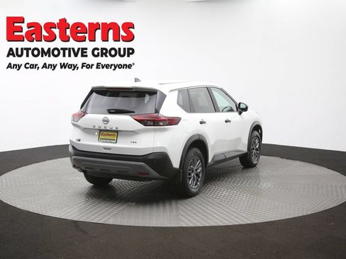 Used 2023 Nissan Rogue S AWD/4WD image 38