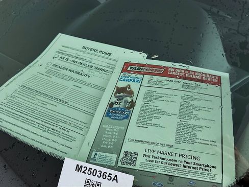 Used 2023 GMC Terrain SLE w/ Driver Convenience Package image 12