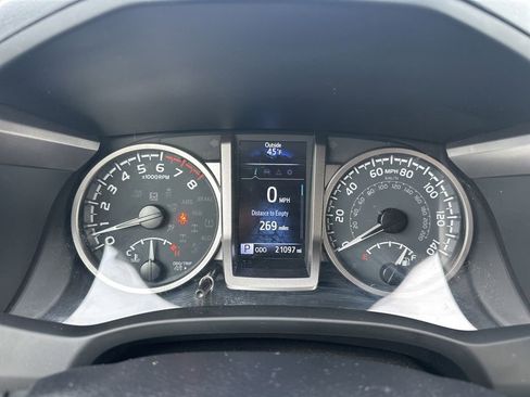 Used 2023 Toyota Tacoma SR5 AWD/4WD image 27