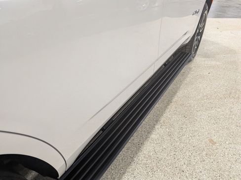 Used 2021 GMC Yukon AT4 w/ AT4 Premium Plus Package AWD/4WD image 10