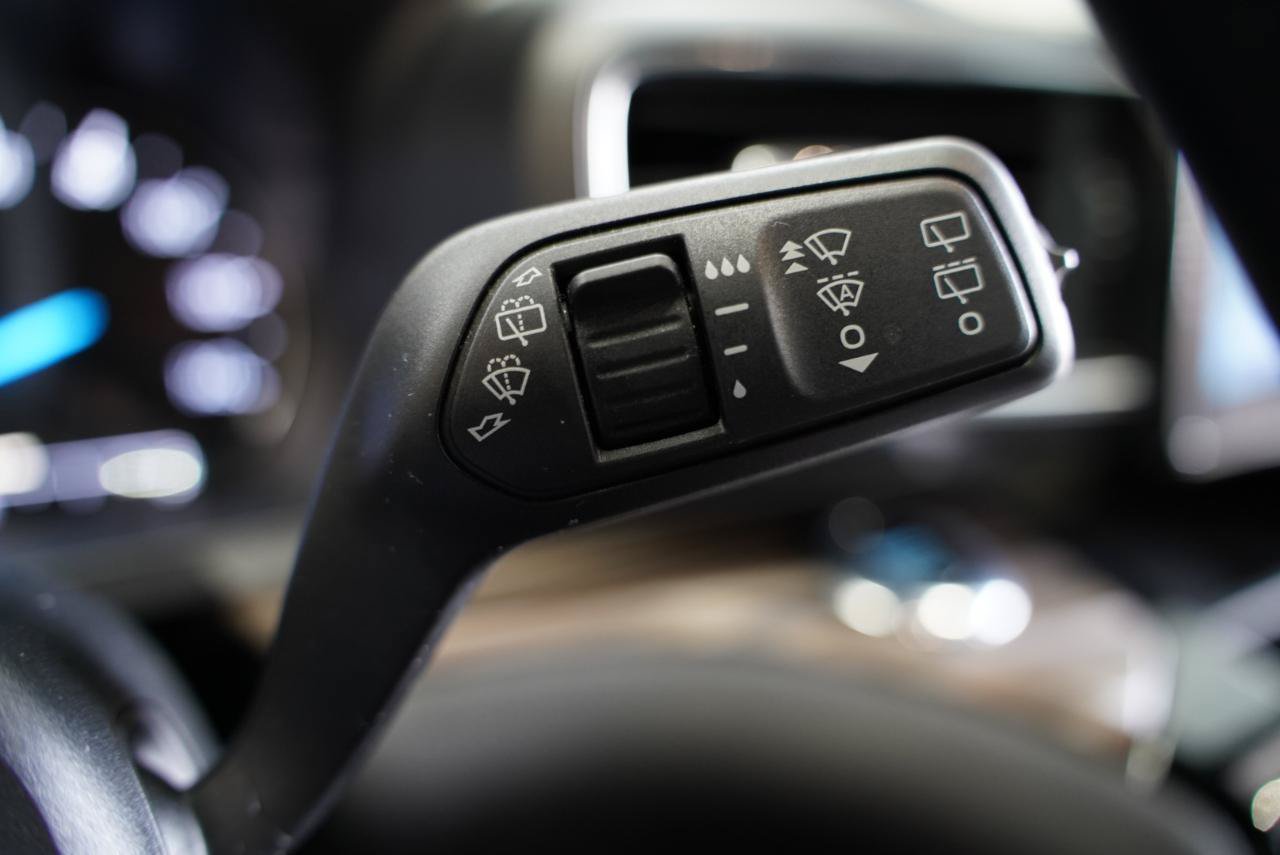 Used 2022 Ford Explorer Limited AWD/4WD image 15