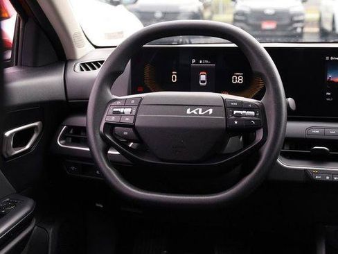 Used 2025 Kia K4 FWD image 23