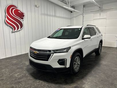 Used 2023 Chevrolet Traverse LT