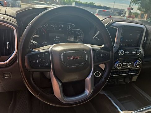 Used 2020 GMC Sierra 1500 Elevation w/ Elevation Value Package AWD/4WD image 14