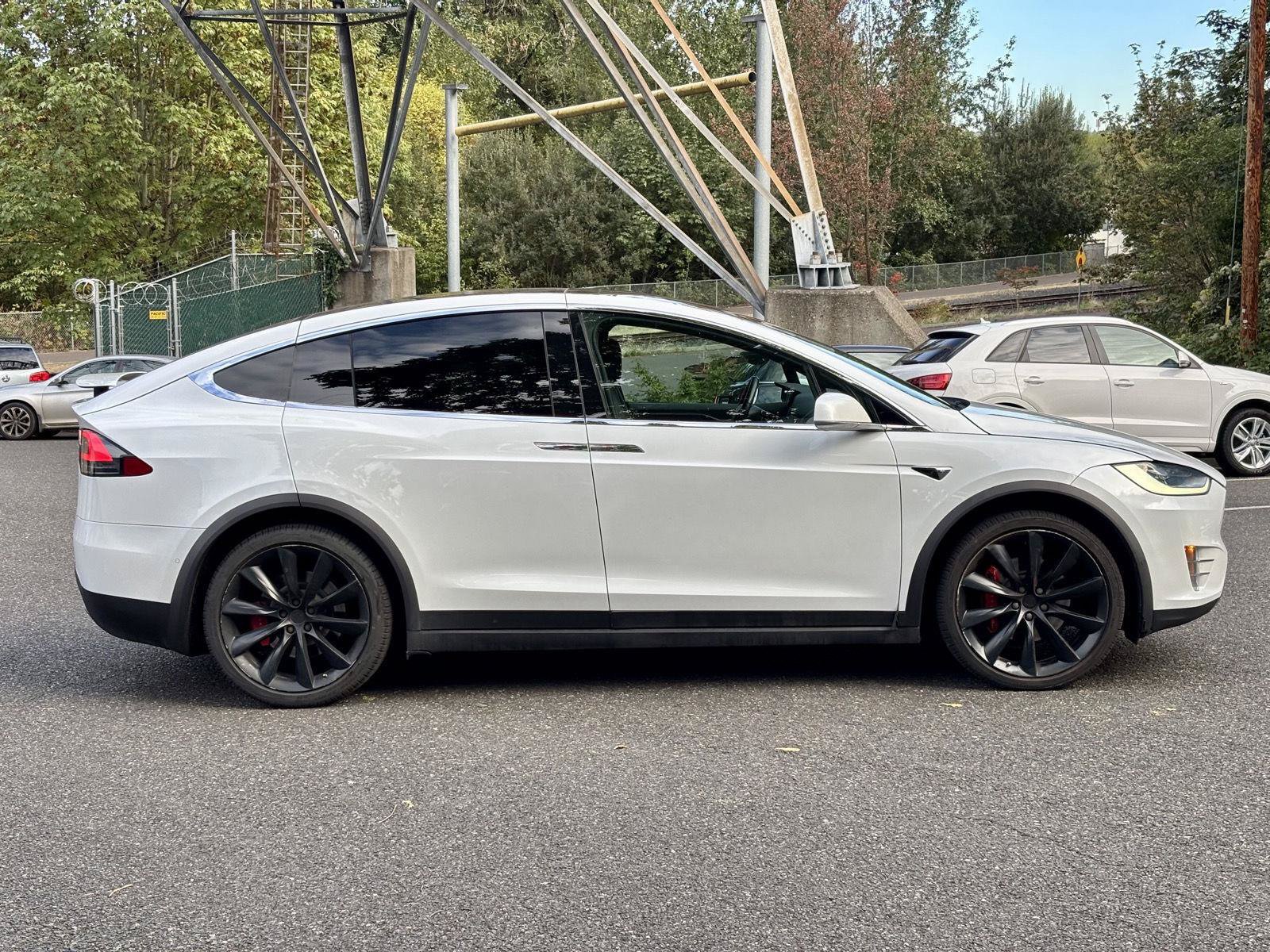 Used 2020 Tesla Model X Performance AWD/4WD image 9