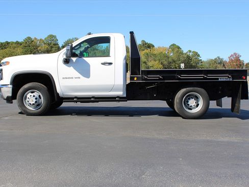 Used 2024 Chevrolet Silverado 3500 W/T w/ Snow Plow Prep Package image 6