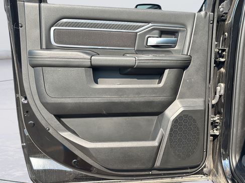 New 2025 RAM 2500 Big Horn AWD/4WD image 13