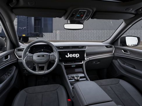 New 2026 Jeep Grand Cherokee Altitude RWD image 14