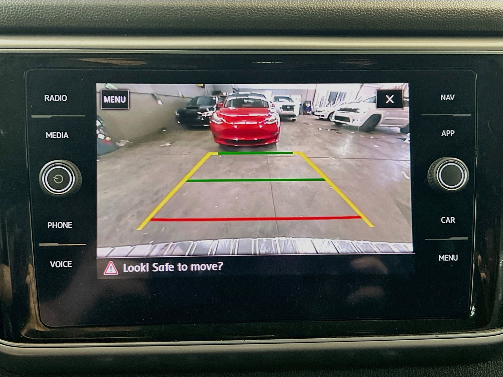 Used 2019 Volkswagen Atlas SEL FWD image 10