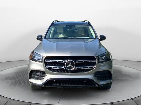Used 2022 Mercedes-Benz GLS 450 4MATIC image 2