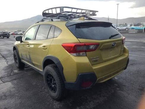 Used 2021 Subaru Crosstrek 2.0i Premium AWD/4WD image 3