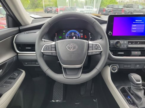 New 2026 Toyota Grand Highlander AWD Hybrid image 8