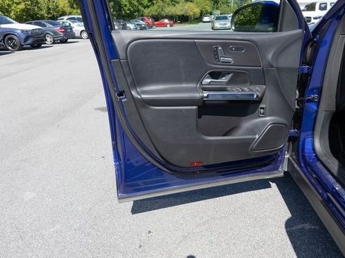 Used 2021 Mercedes-Benz GLB 250 image 14