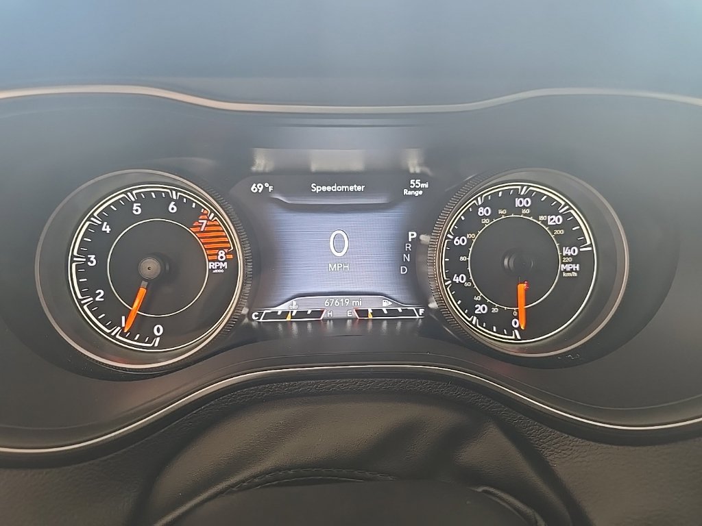 Used 2019 Jeep Cherokee Limited AWD/4WD image 18