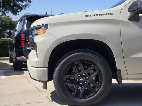 Certified 2026 Chevrolet Silverado 1500 Custom RWD image 6
