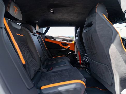 Used 2024 Lamborghini Urus S AWD/4WD image 25
