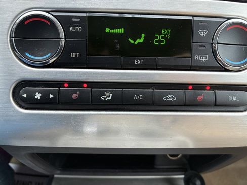 Used 2010 Ford Edge Limited image 10