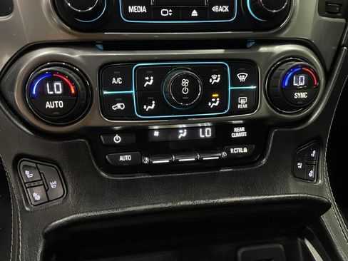 Used 2015 Chevrolet Tahoe LTZ AWD/4WD image 14