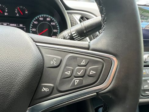Used 2024 Chevrolet Malibu RS FWD image 28