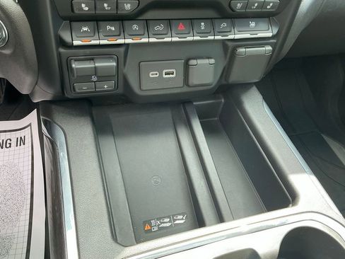 Used 2020 Chevrolet Silverado 1500 LTZ w/ LTZ Premium Package AWD/4WD image 26