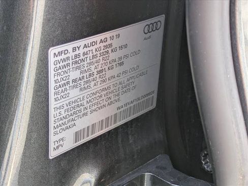 Used 2020 Audi Q8 Premium Plus w/ Premium Plus Package AWD/4WD image 29