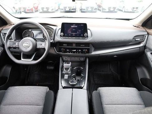 Certified 2023 Nissan Rogue SV AWD/4WD image 21
